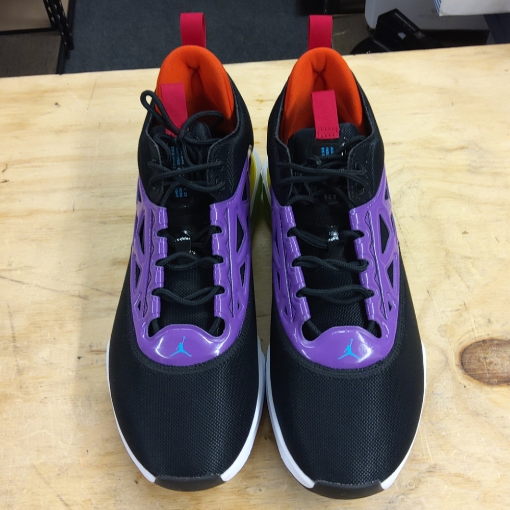 Jordan Air Max 200 XX Running Shoe